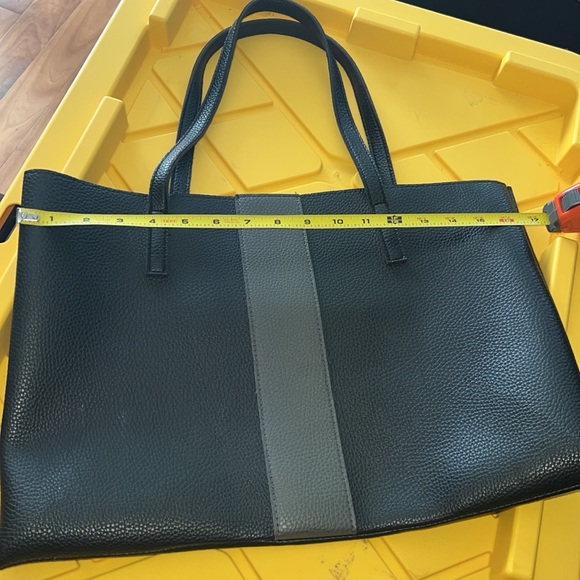 Beautiful Bag !! - Picture 2 of 4